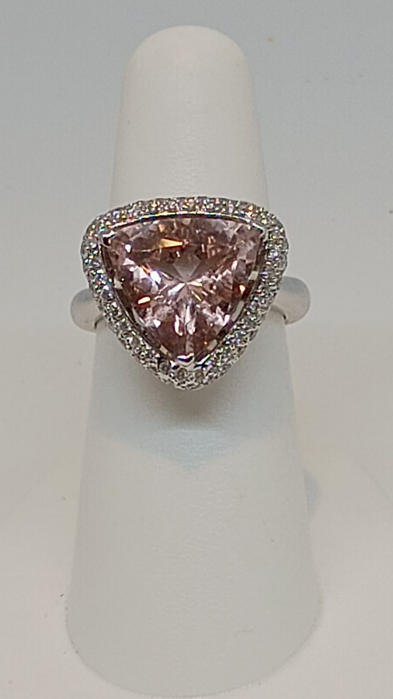 Morganite Trillion