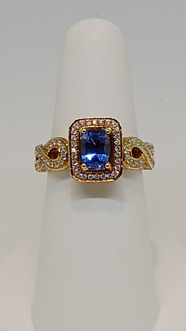 Sapphire Diamond Halo