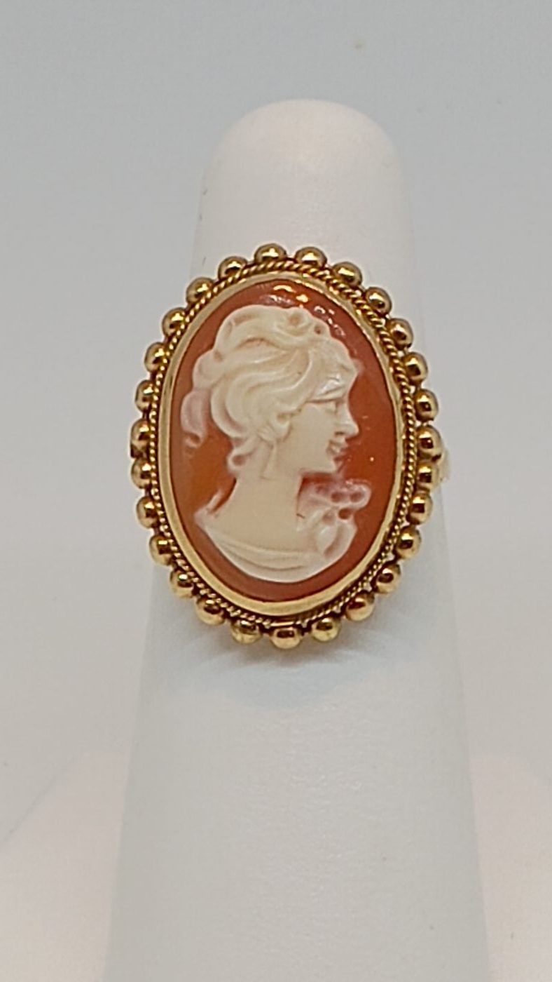 Cameo Bead