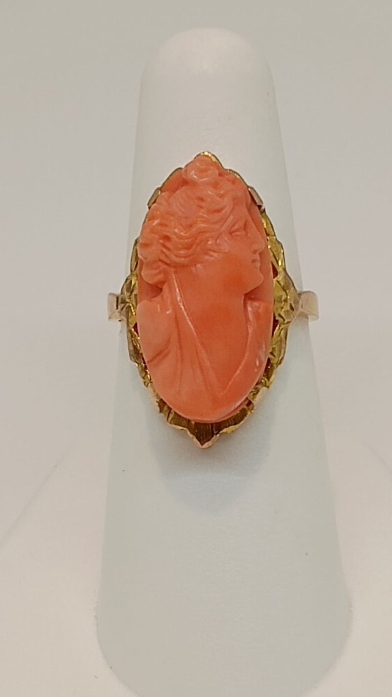 Coral Cameo