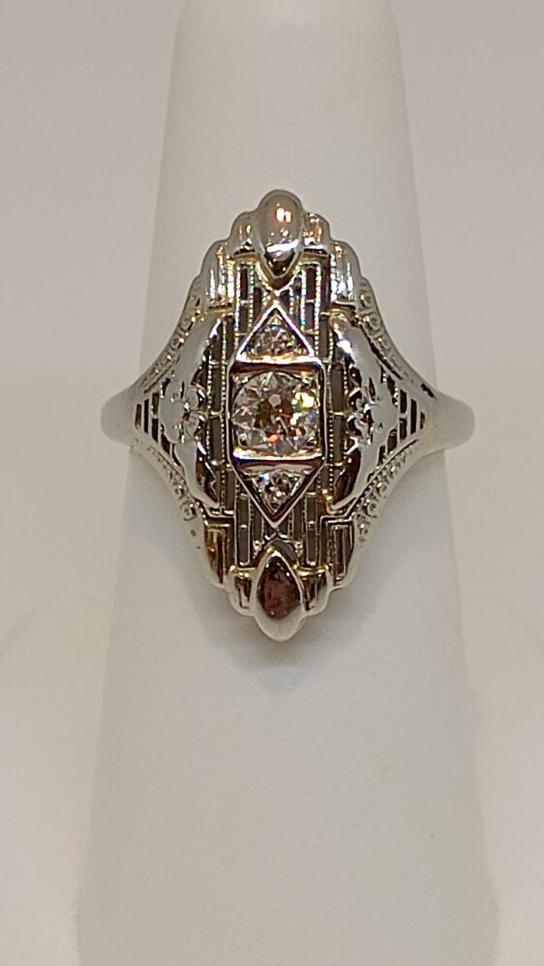 Diamond Filigree Dinner